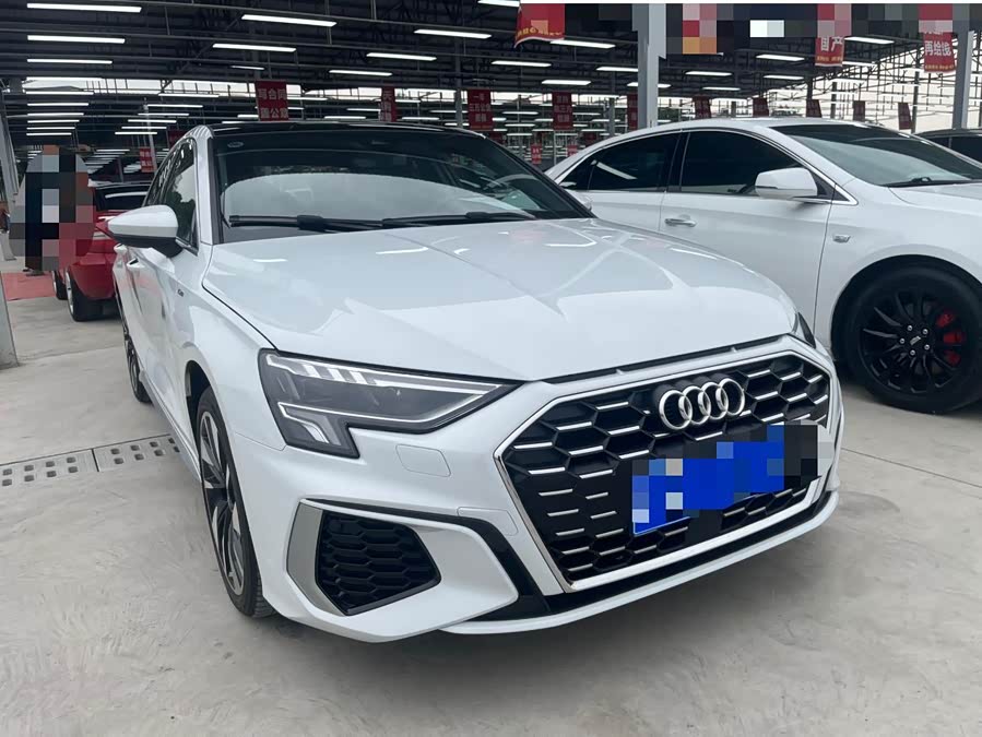 Audi A3 2024 A3L Limousine 35 TFSI Fashion Sport - zdjęcie 3