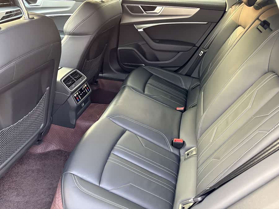 Audi A7 2024 45 TFSI Premium - zdjęcie 10