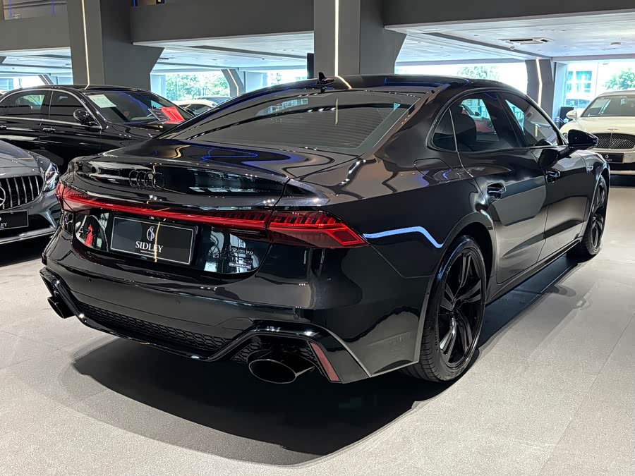 Audi A7L 2022 45 TFSI quattro S-line Wind Knight - zdjęcie 6