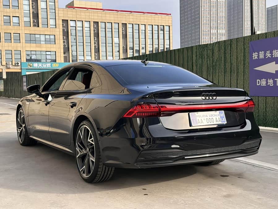 Audi A7L 2023 45 TFSI quattro S-line Black Warrior - zdjęcie 10
