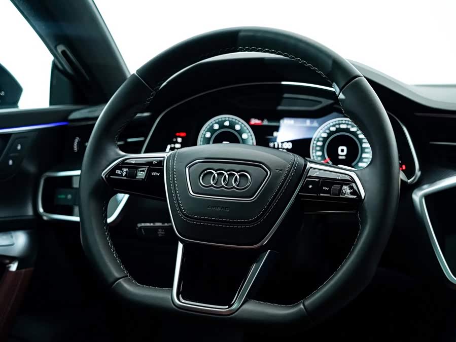 Audi A7L 2024 45 TFSI quattro Black Warrior - zdjęcie 15