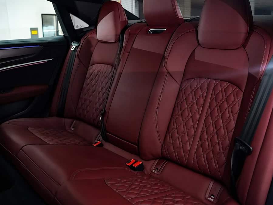 Audi A7L 2024 45 TFSI quattro Black Warrior - zdjęcie 20