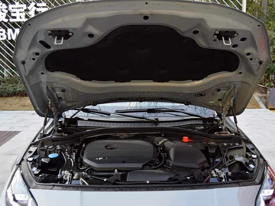 BMW 2 Series 2025 225L M Sport Night Package - zdjęcie 13