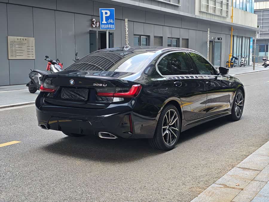 BMW 3 Series 2024 320Li M Sport - zdjęcie 19