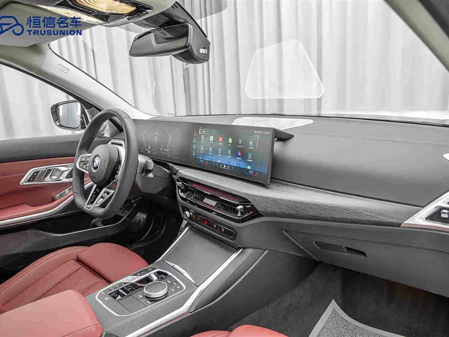 BMW 3 Series 2025 325Li M Sport Package - zdjęcie 14