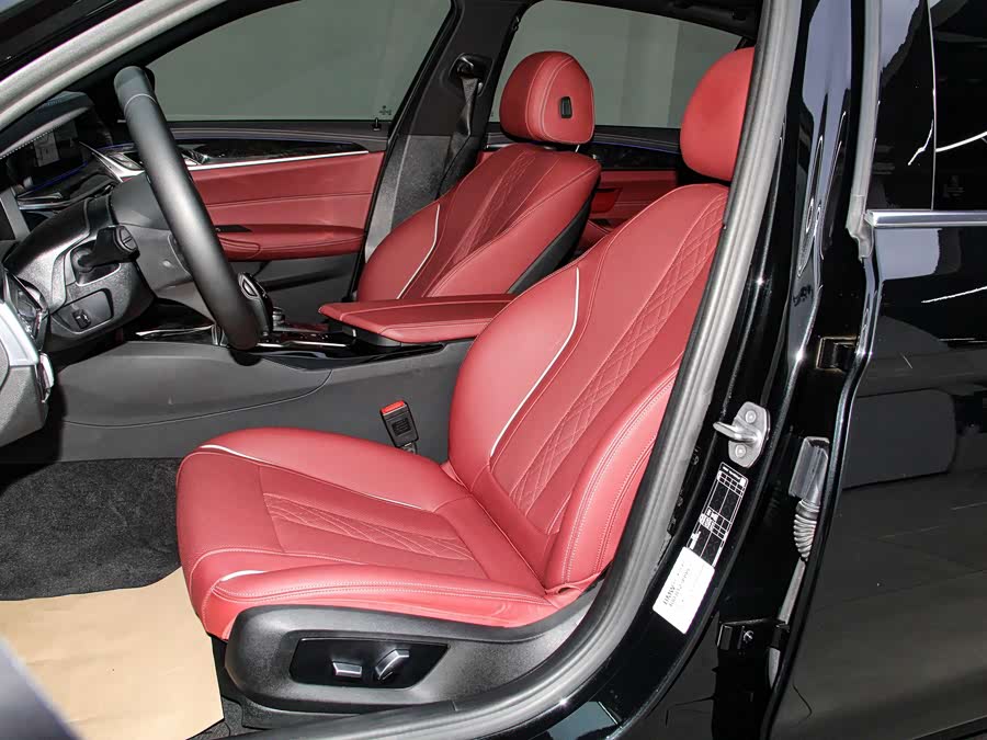 BMW 5 Series 2022 Facelift 525Li M Sport Package - zdjęcie 11
