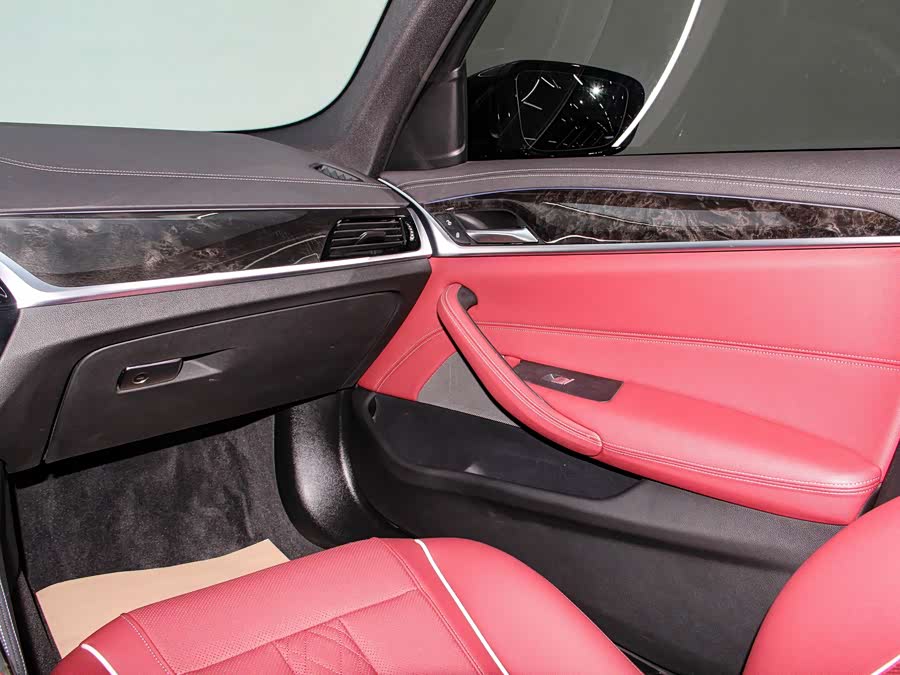 BMW 5 Series 2022 Facelift 525Li M Sport Package - zdjęcie 14