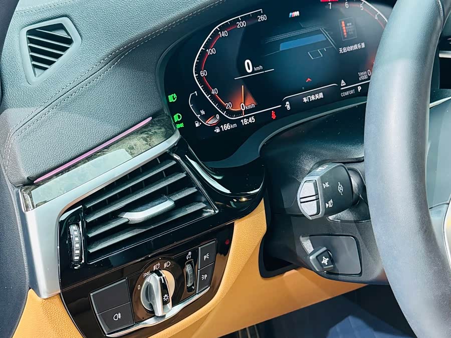 BMW 6 Series GT 2024 630i M Sport Ultimate Package - zdjęcie 14