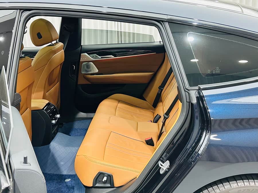 BMW 6 Series GT 2024 630i M Sport Ultimate Package - zdjęcie 15