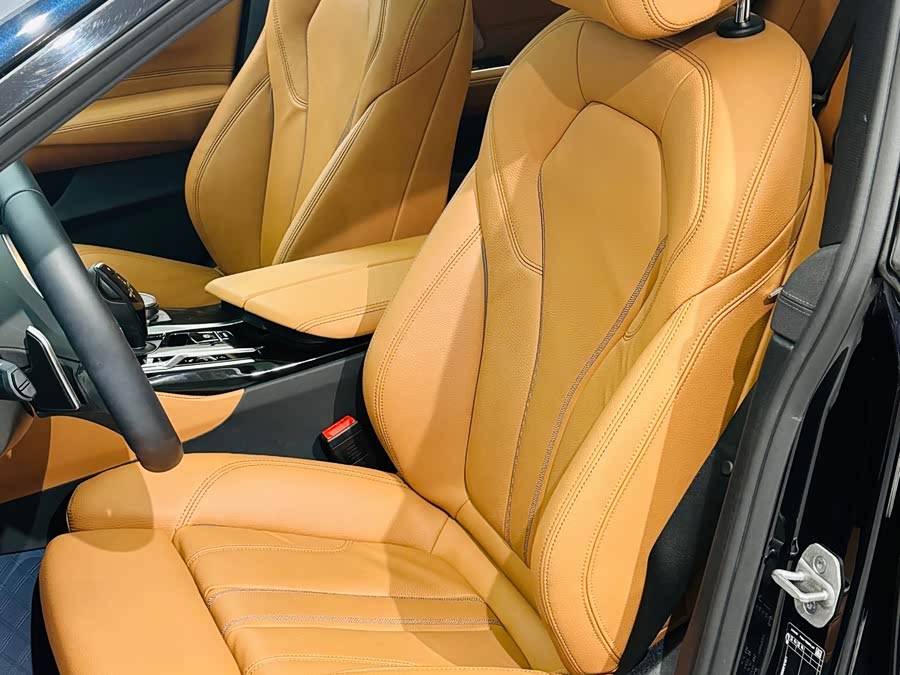 BMW 6 Series GT 2024 630i M Sport Ultimate Package - zdjęcie 18