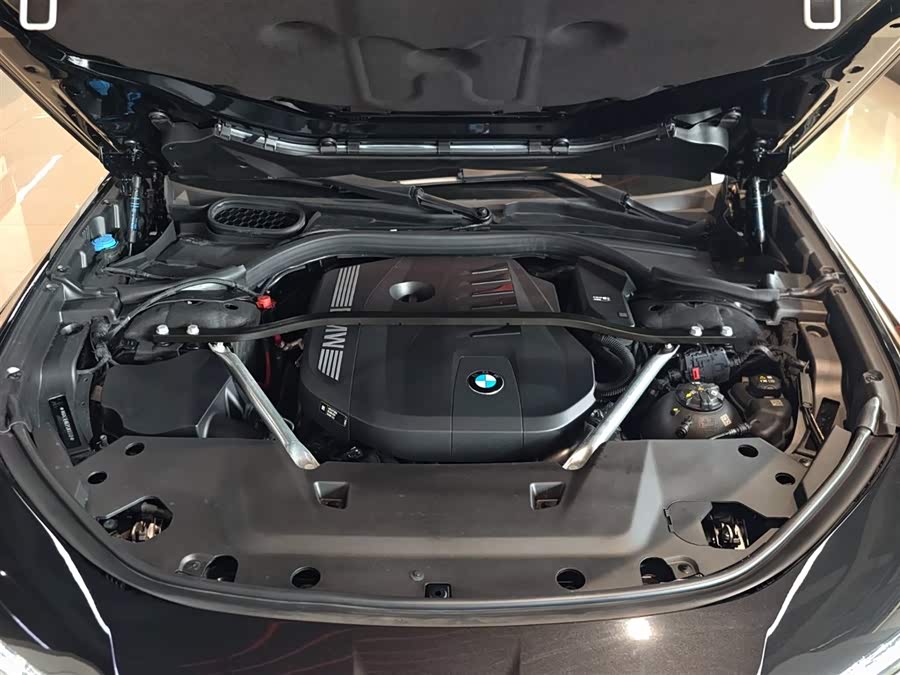 BMW 7 Series 2023 740Li Leading M Sport Package - zdjęcie 18