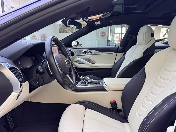 BMW 8 Series 2021 840i xDrive Coupe M Sport Package - zdjęcie 13