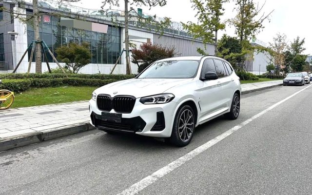 BMW X3 2023 xDrive30i Leading M Night Package