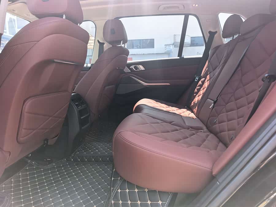 BMW X5 2022 xDrive 30Li Luxury M Sport Package - zdjęcie 12