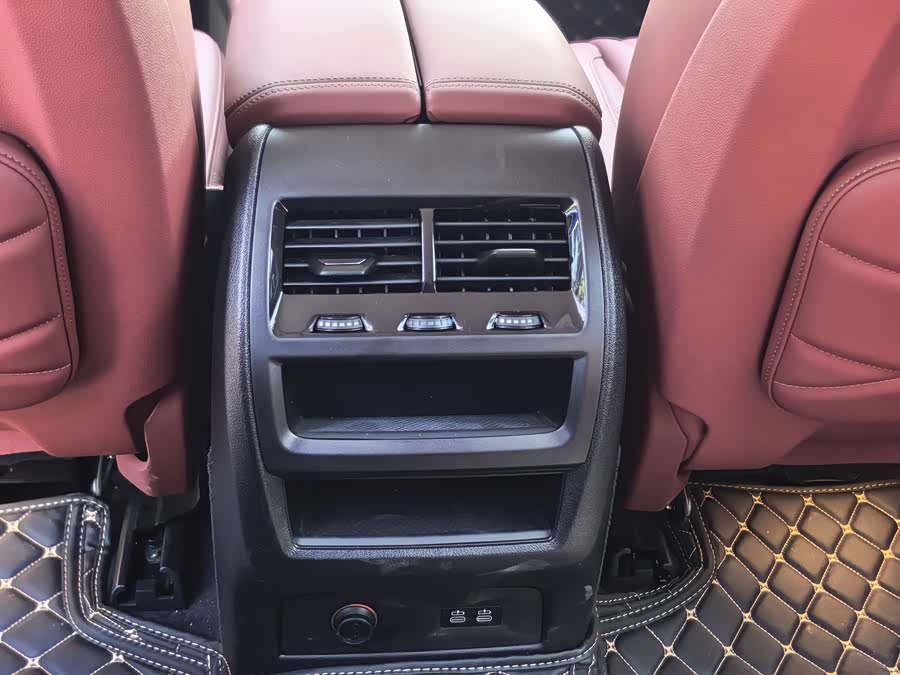 BMW X5 2022 xDrive 30Li Luxury M Sport Package - zdjęcie 20