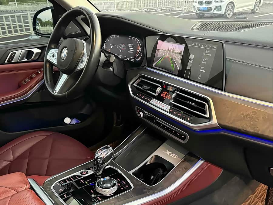 BMW X5 2022 xDrive 30Li M Sport - zdjęcie 7