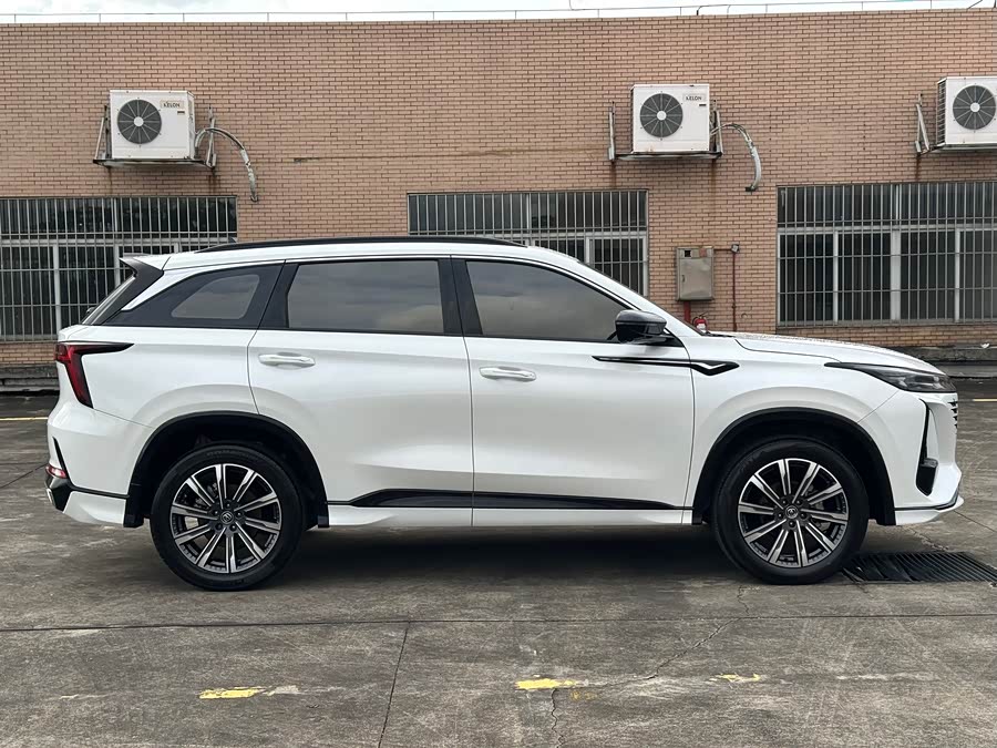 Changan CS75PLUS 2023 3rd Gen 1.5T Auto Premium - zdjęcie 4