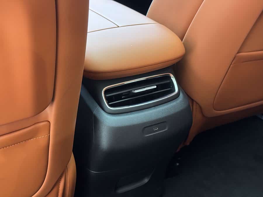 Changan Qiyuan Q07 2025 215 Flagship - zdjęcie 9
