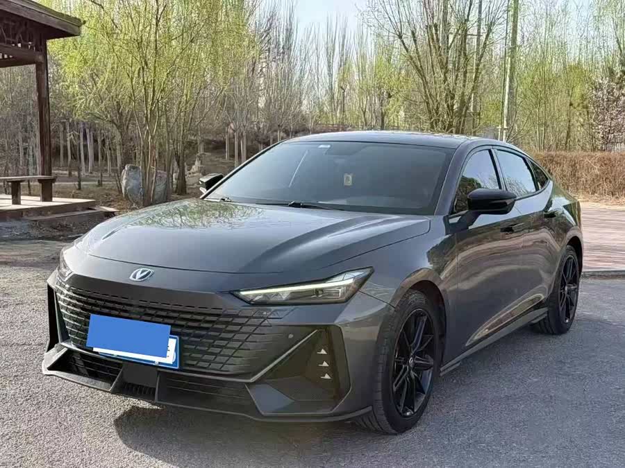 Changan UNI-V 2023 1.5T Premium
