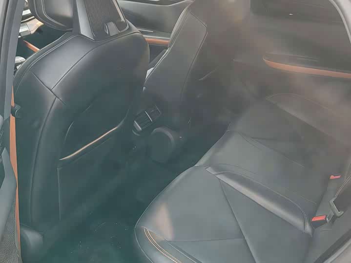 Changan UNI-V 2023 1.5T Premium - zdjęcie 14