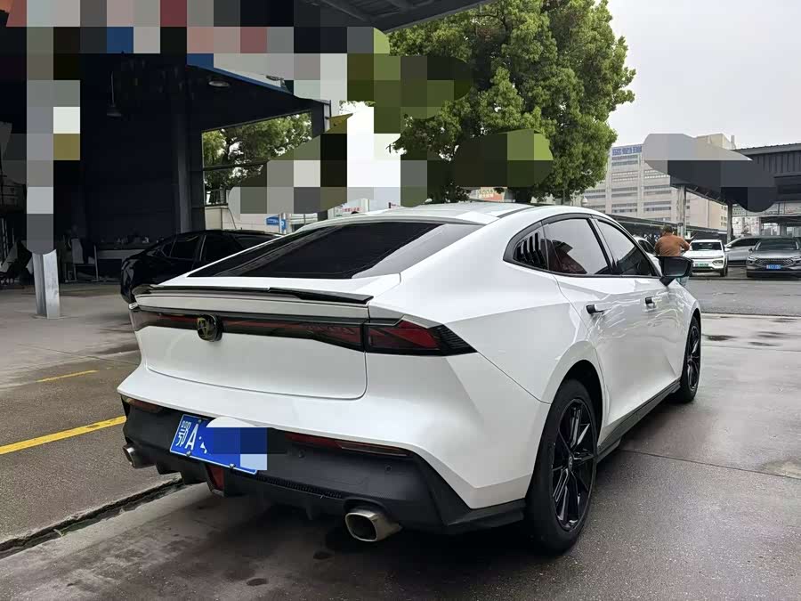 Changan UNI-V 2023 1.5T Premium - zdjęcie 9