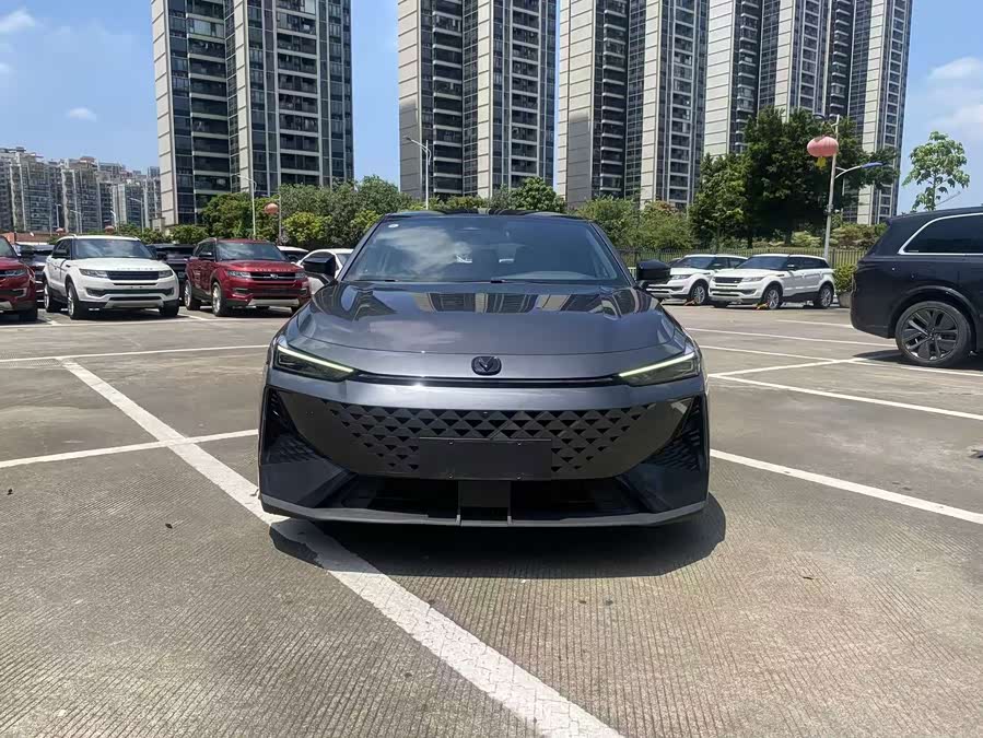 Changan UNI-V 2023 1.5T Sport - zdjęcie 2