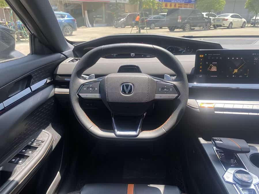 Changan UNI-V 2023 1.5T Sport - zdjęcie 13