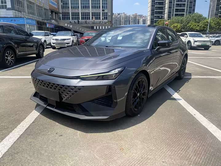 Changan UNI-V 2023 1.5T Sport - zdjęcie 16