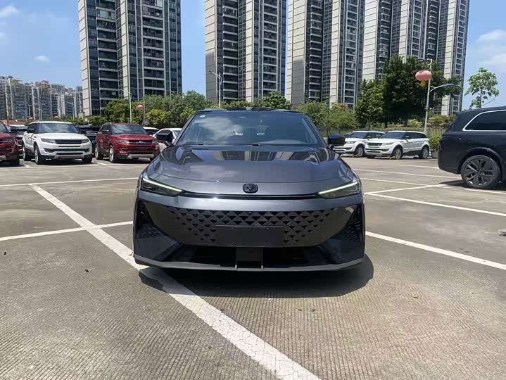 Changan UNI-V 2023 1.5T Sport - zdjęcie 17