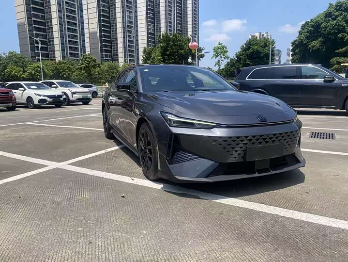 Changan UNI-V 2023 1.5T Sport - zdjęcie 18
