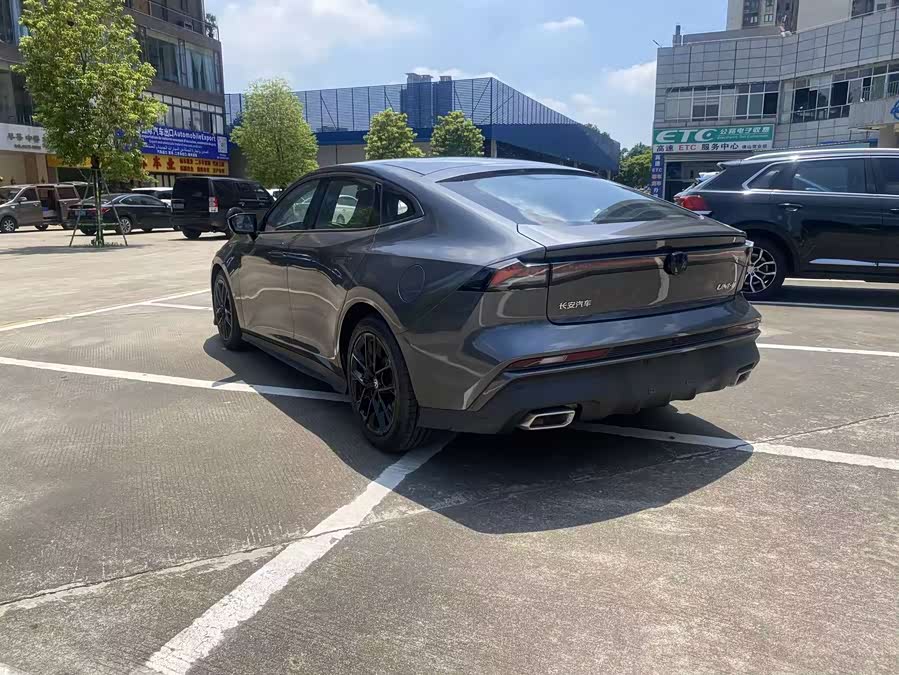 Changan UNI-V 2023 1.5T Sport - zdjęcie 7