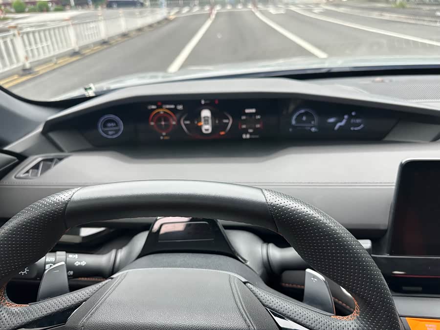 Changan UNI-V 2024 1.5T Premium Sports Edition - zdjęcie 14