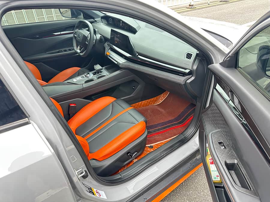 Changan UNI-V 2024 1.5T Premium Sports Edition - zdjęcie 18
