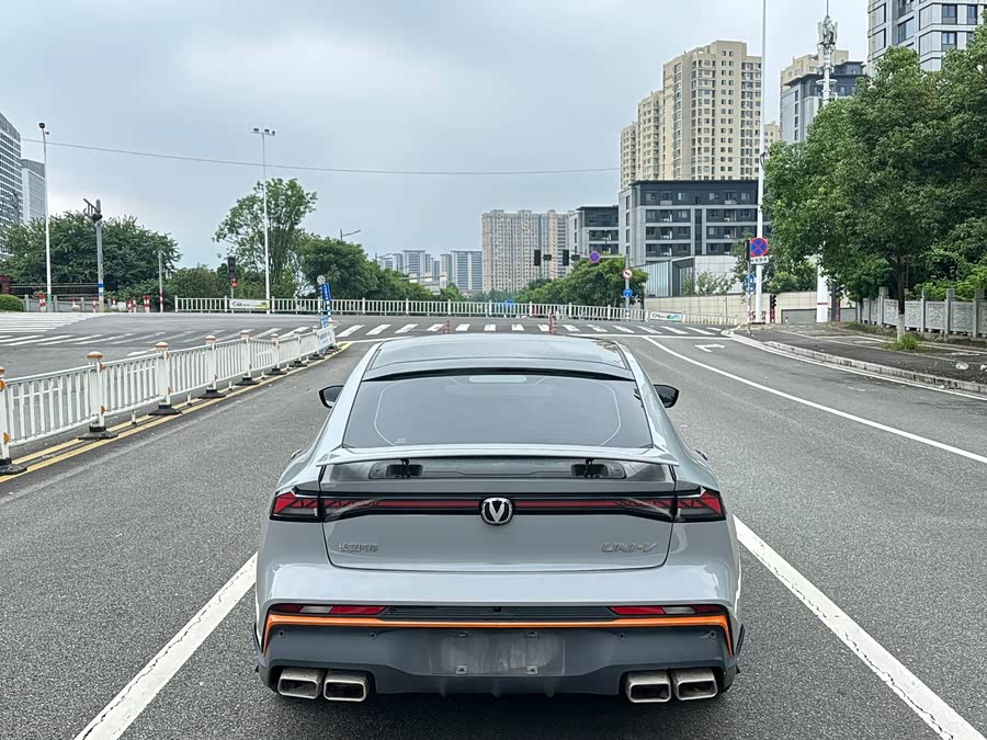 Changan UNI-V 2024 1.5T Premium Sports Edition - zdjęcie 19