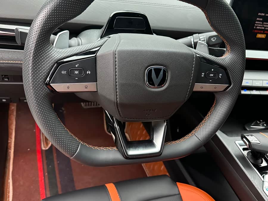 Changan UNI-V 2024 1.5T Premium Sports Edition - zdjęcie 8