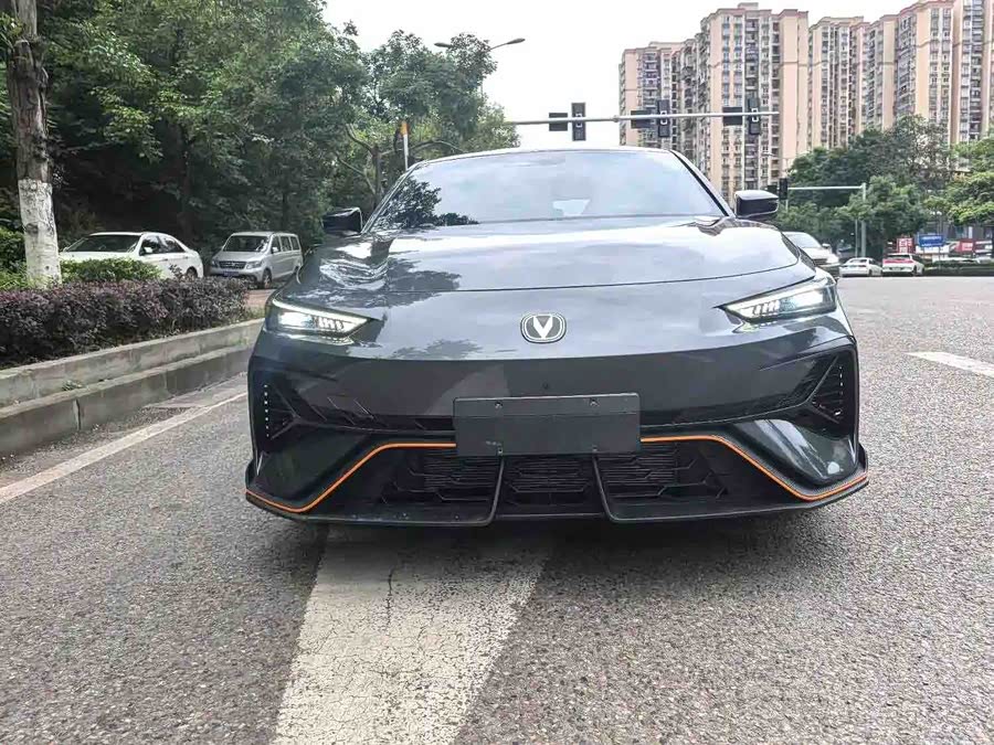 Changan UNI-V 2025 1.5T 500Bar Premium Sports Edition - zdjęcie 2