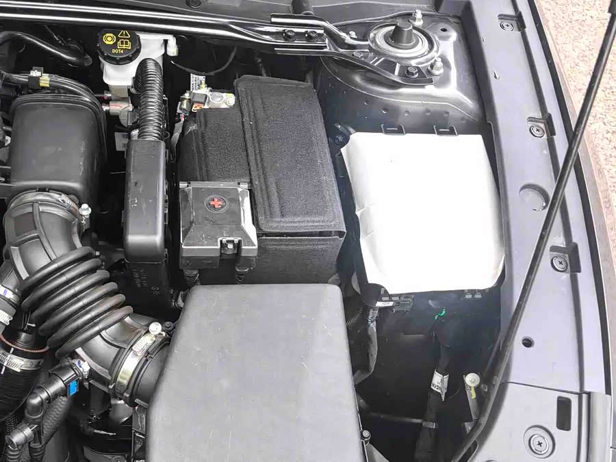 Changan UNI-V 2025 1.5T 500Bar Premium Sports Edition - zdjęcie 11
