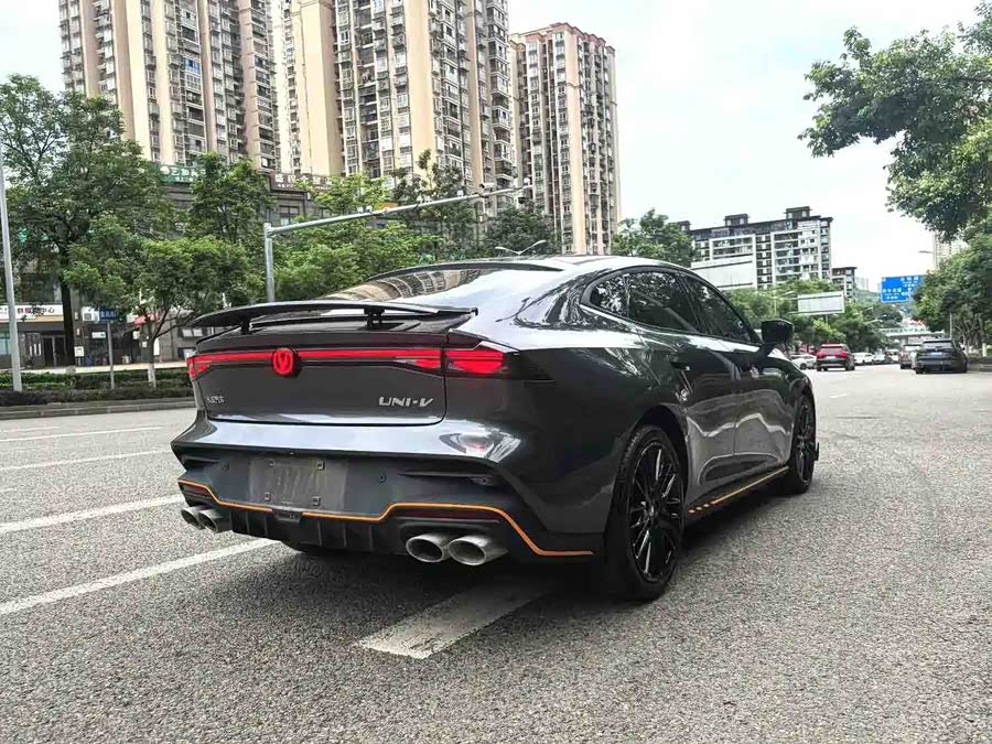 Changan UNI-V 2025 1.5T 500Bar Premium Sports Edition - zdjęcie 9