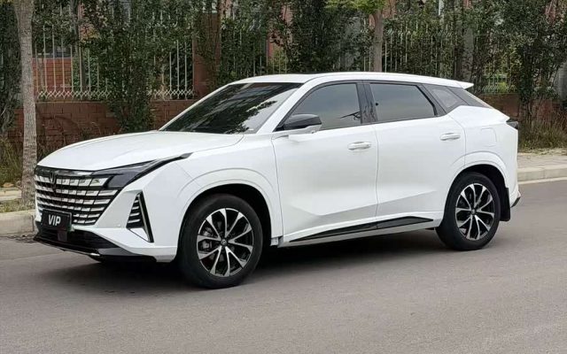 Changan UNI-Z New Energy 2024 Blue Whale Smart iDD 125km Excellent