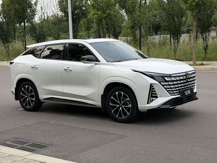 Changan UNI-Z New Energy 2024 Blue Whale Smart iDD 125km Excellent - zdjęcie 15