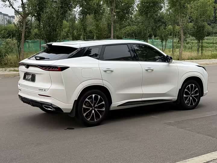 Changan UNI-Z New Energy 2024 Blue Whale Smart iDD 125km Excellent - zdjęcie 18