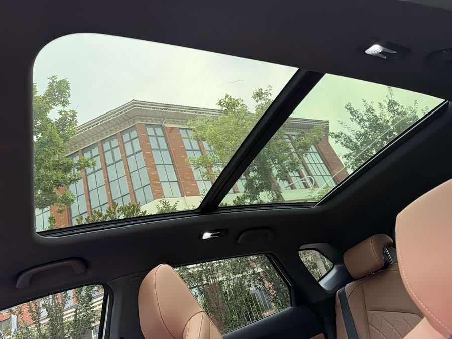 Changan UNI-Z New Energy 2024 Blue Whale Smart iDD 125km Excellent - zdjęcie 10