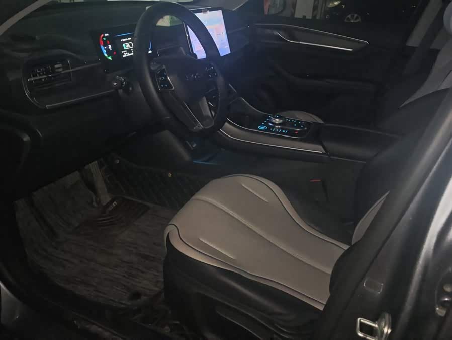 Chaser 05 2024 Glory DM-i 55KM Luxury - zdjęcie 9