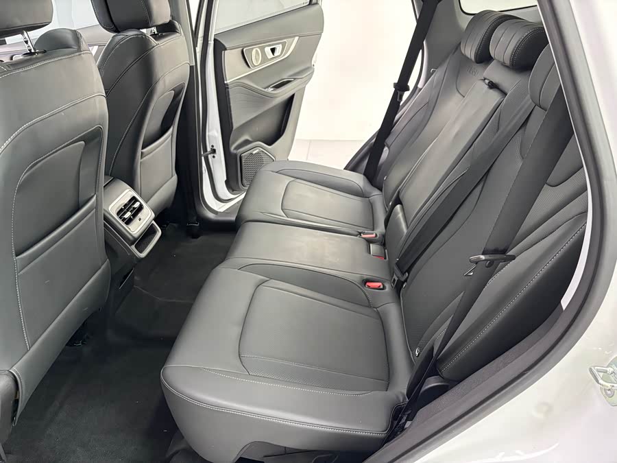 Chery Tiggo 8 PRO 2024 Champion 290T 2WD Shining 5-seater - zdjęcie 15