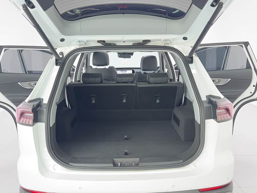 Chery Tiggo 8 PRO 2024 Champion 290T 2WD Shining 5-seater - zdjęcie 9