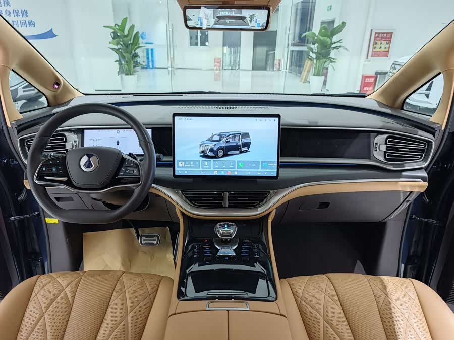 D9 2025 DM-i Intelligent Driving 1020 4WD Flagship - zdjęcie 6