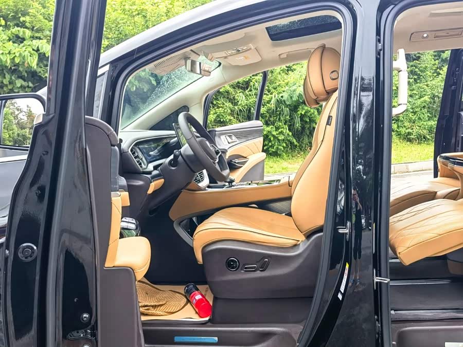 Denza D9 2024 DM-i 980 Four-Wheel Drive Flagship - zdjęcie 9