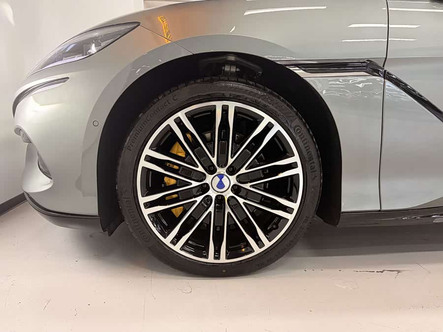 Denza Z9GT 2026 Flash Charge Flagship - zdjęcie 4