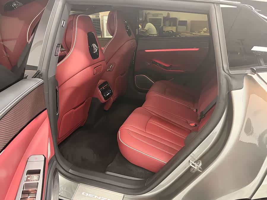 Denza Z9GT 2026 Flash Charge Flagship - zdjęcie 8