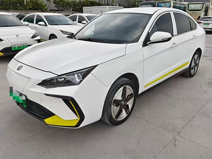 Dongfeng Fengshen E70 2023 PRO Yizhi Long Range - zdjęcie 11